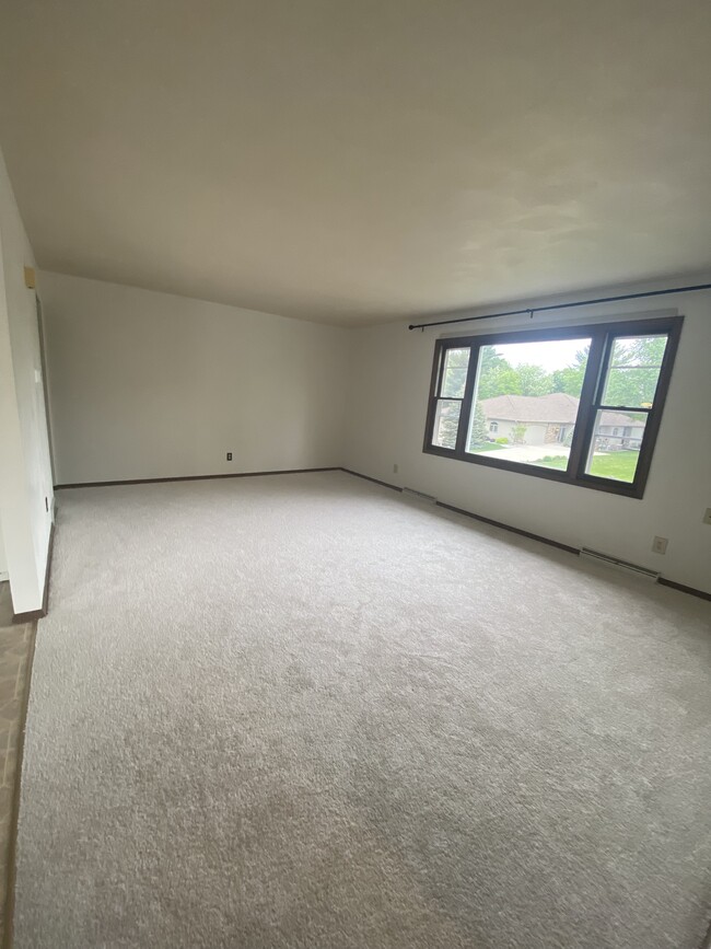 Living room, view from main door - 2912 12th St S