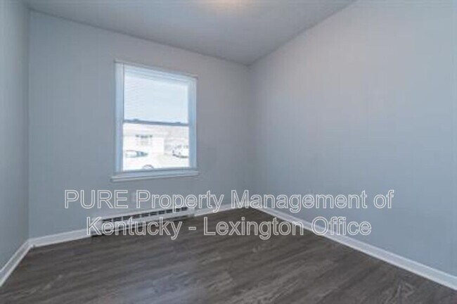 Building Photo - 304 Woodcross Pl