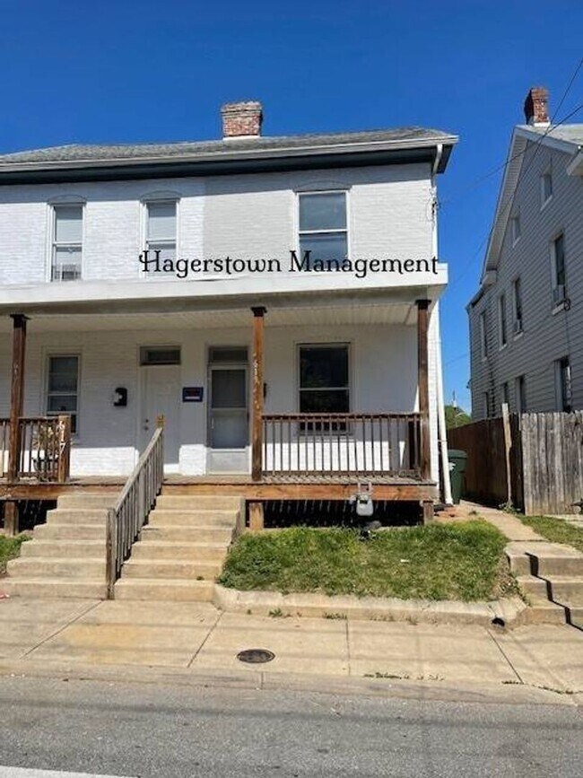 Building Photo - 617-619 Mulberry