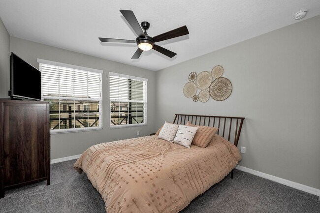 Building Photo - 30179 Southwell Ln