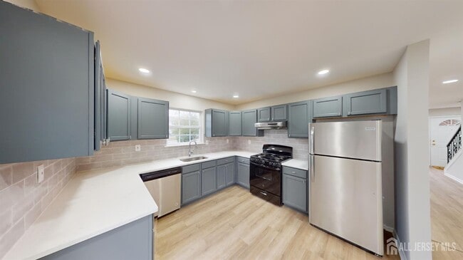 Building Photo - 2405 Timber Ridge Ct