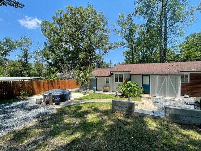 Building Photo - Remodeled 4/2 by Cascades Park