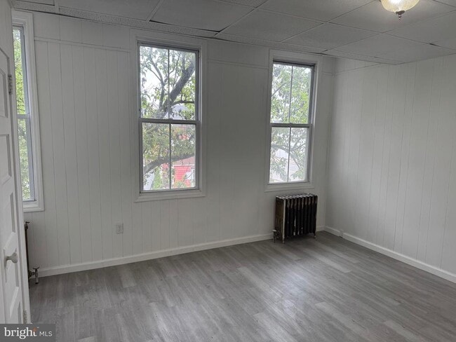 Building Photo - 504 N High St