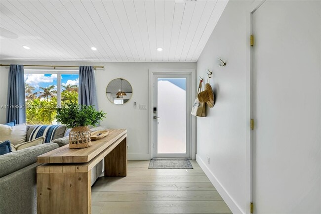 Building Photo - 129 Nautilus Dr