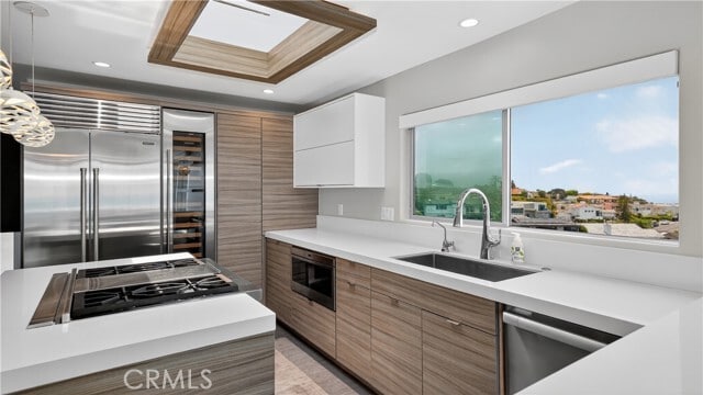 Building Photo - 855 Santa Ana St