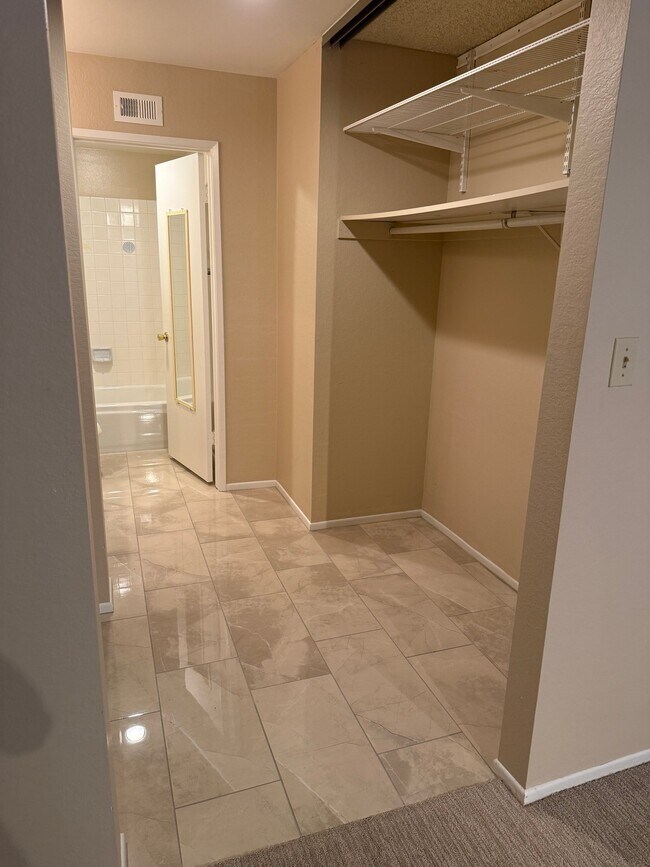 Building Photo - 3538 Seahorn Cir