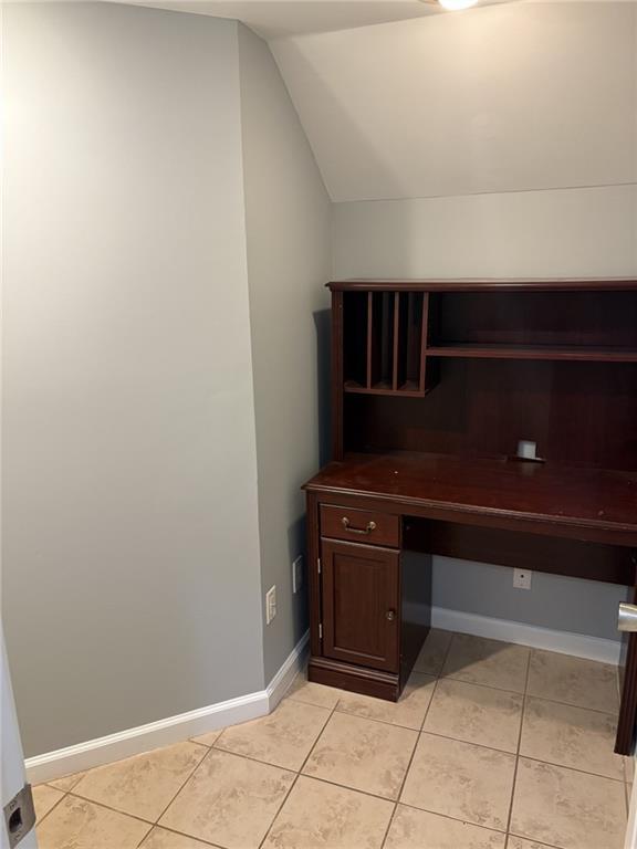 Building Photo - 5045 Bayberry Ct