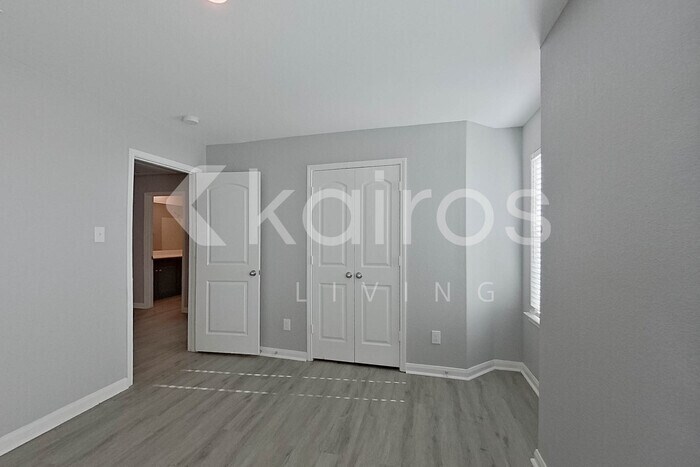 Building Photo - 5611 Littoral Rd