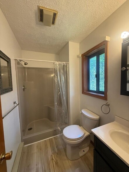 Building Photo - 1111 Wissinoming Dr