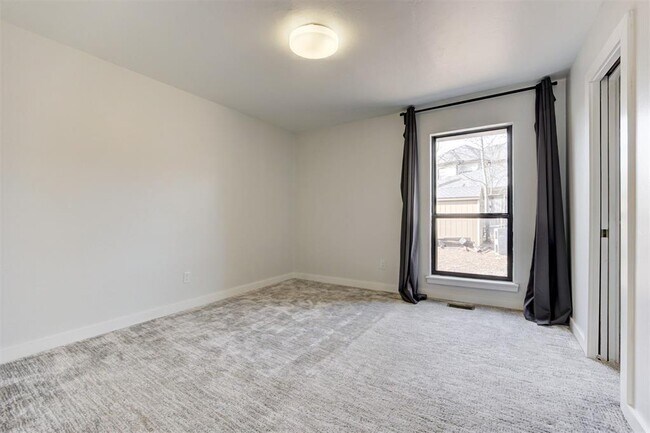 Building Photo - 6413 Centennial Ct
