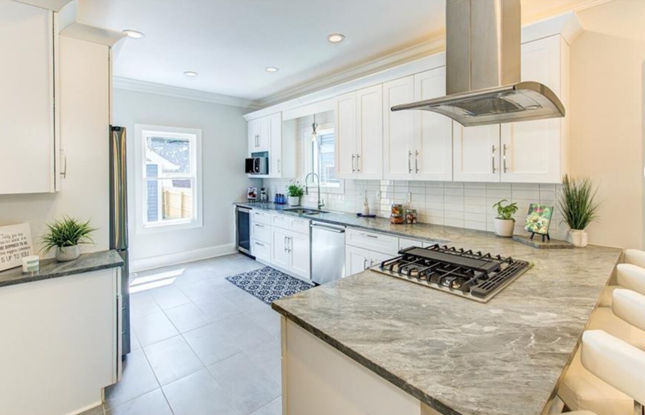 Chef's Kitchen - 1929 N Talbott St