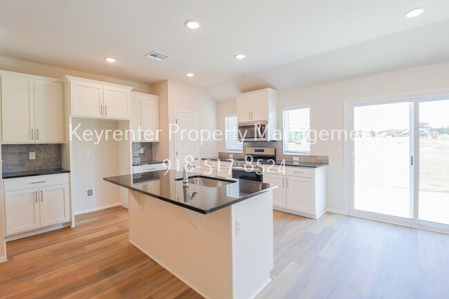 Building Photo - 4 Bed 3 Bath New Construction Simmons Home at Pine Valley Ranch