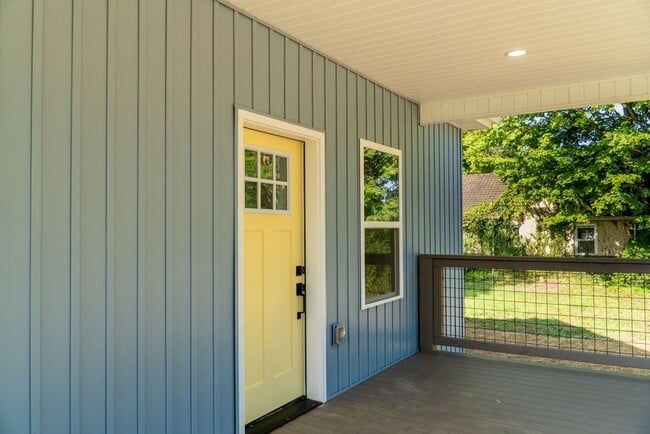 Building Photo - New Construction near the Chilhowee Event Center!!