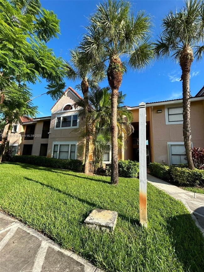 Building Photo - 15661 SW 104th Terrace