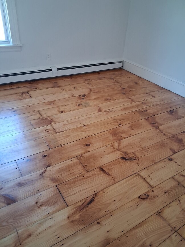 Building Photo - 131 Clarendon St