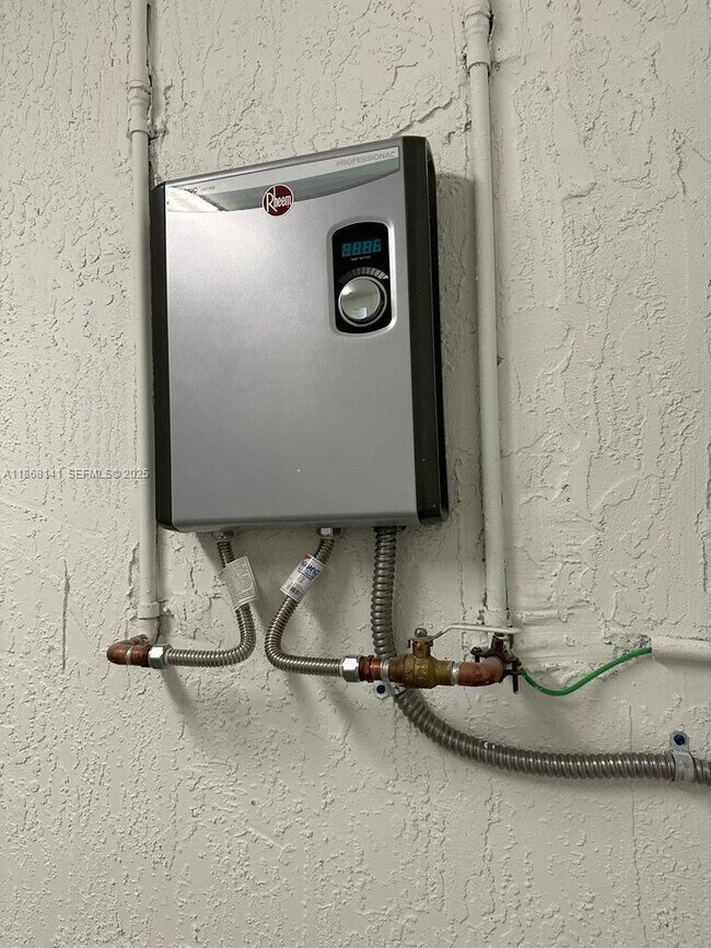 Building Photo - 11926 SW 245 Ter