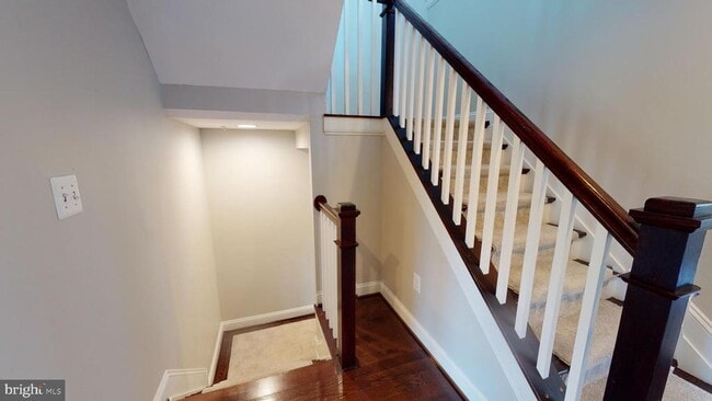 Building Photo - 726 River Mist Dr