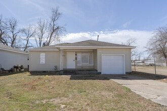Building Photo - West Wallace Cottage