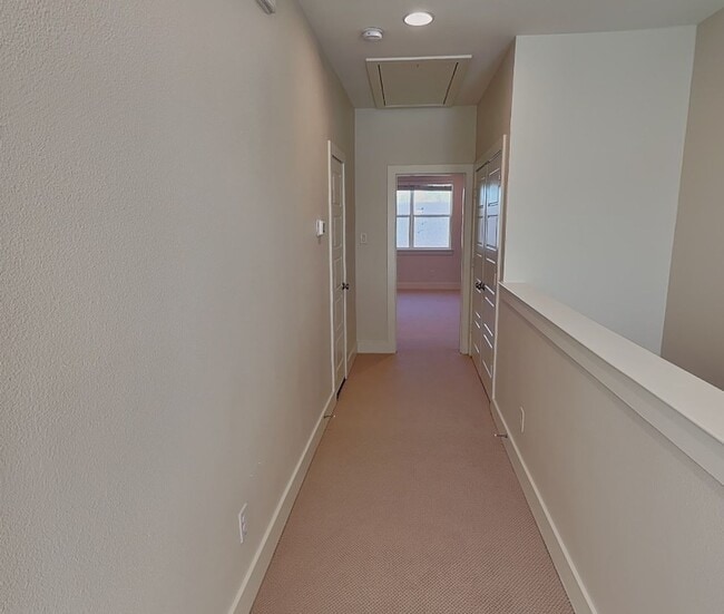 Building Photo - Fabulous 3-Story Townhouse in Frisco Heigh...