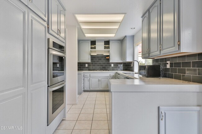 Building Photo - 4590 Fern Valley Ct