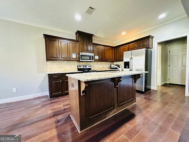 Building Photo - 1255 Woodville Ct