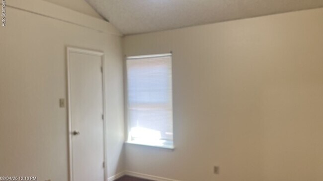 Building Photo - 903 Love Wood Ln