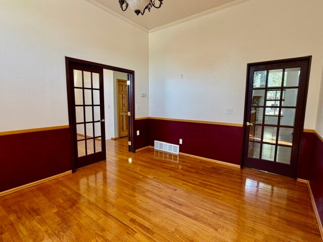 Building Photo - 1112 Meadow Oaks Dr
