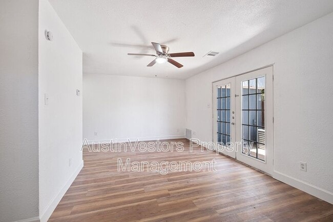 Primary Photo - 2217 Mission Hill Dr