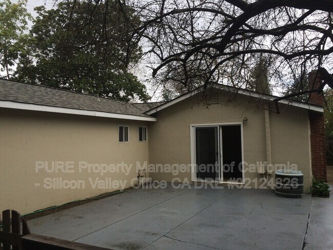 Building Photo - 219 Arroyo Grande Way