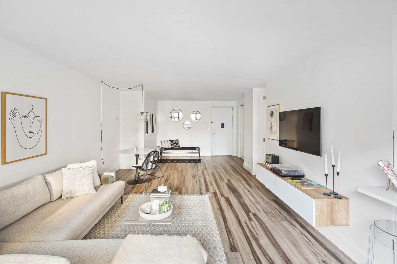 Building Photo - 330 W 58th St