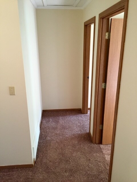 Building Photo - 42 Carriage Way