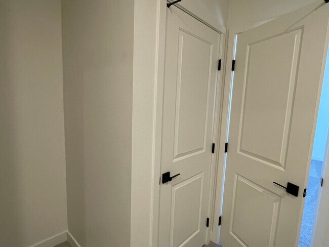 Building Photo - Southwest Las Vegas 2024 Gated Community Brand New Home ,Silverado Ranch  area