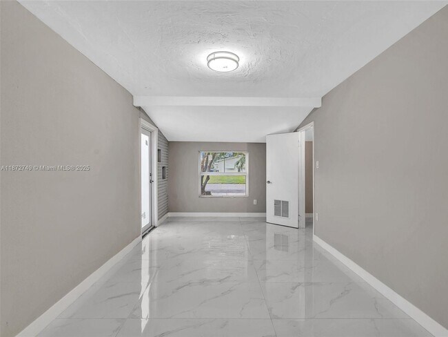 Building Photo - 6800 Raleigh St