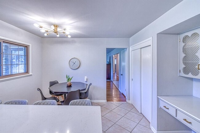 Building Photo - 1221 Cruce St