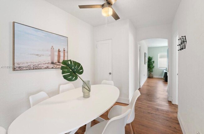 Building Photo - 7721 Harding Ave