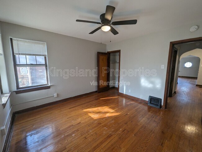 Building Photo - 3910 Chippewa St