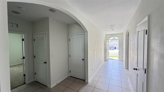 Building Photo - 36110 Jenny Lynne Cir