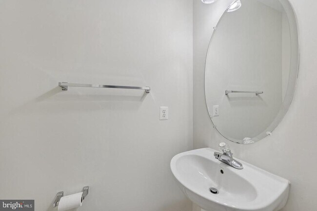 Building Photo - 15503 John Diskin Cir