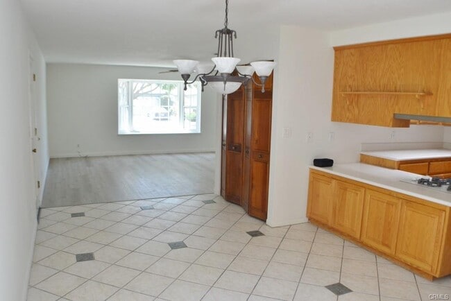 Building Photo - 6051 Softwind Dr