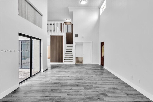 Building Photo - 17532 NW 61st Ct N