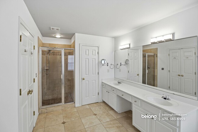 Building Photo - 726 Wamock Dr