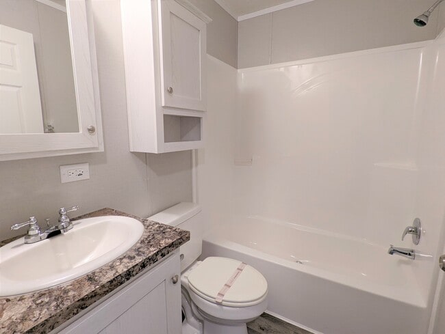 Building Photo - 110 Idaho