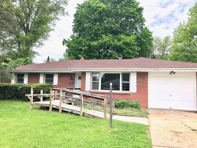 Building Photo - 3424 Schalck Dr