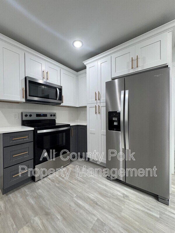 Building Photo - 1441 Dann St