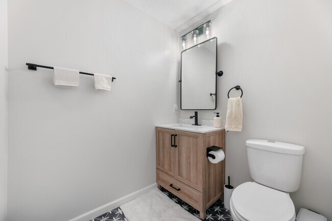 Building Photo - 645 US-12