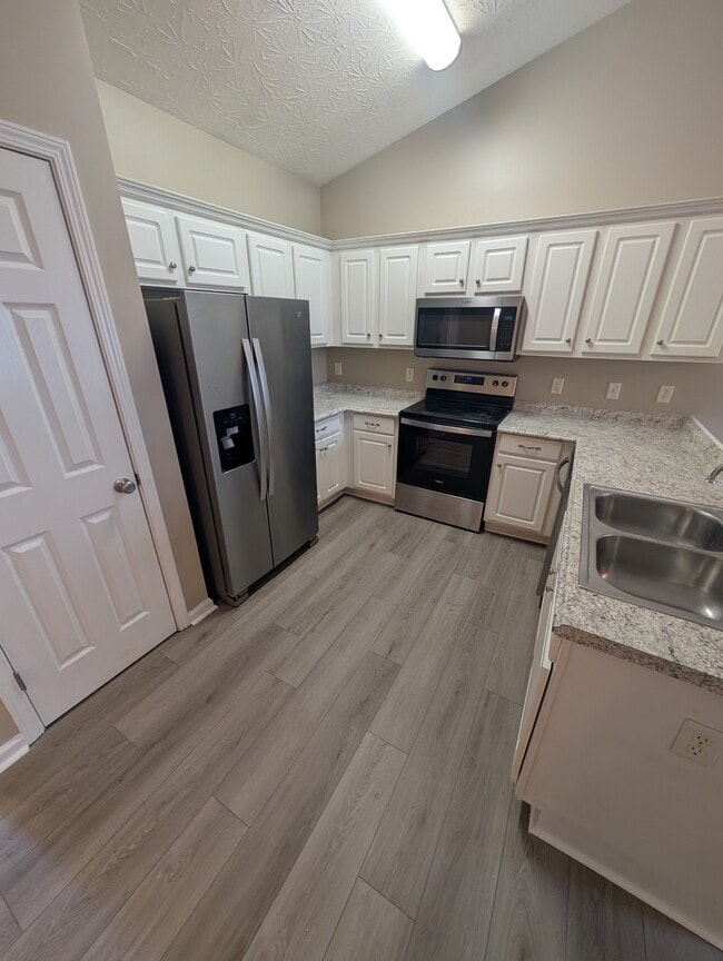 Building Photo - 1039 Stonemark Trl