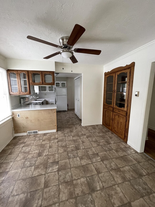 Building Photo - 2025 2nd Ave N