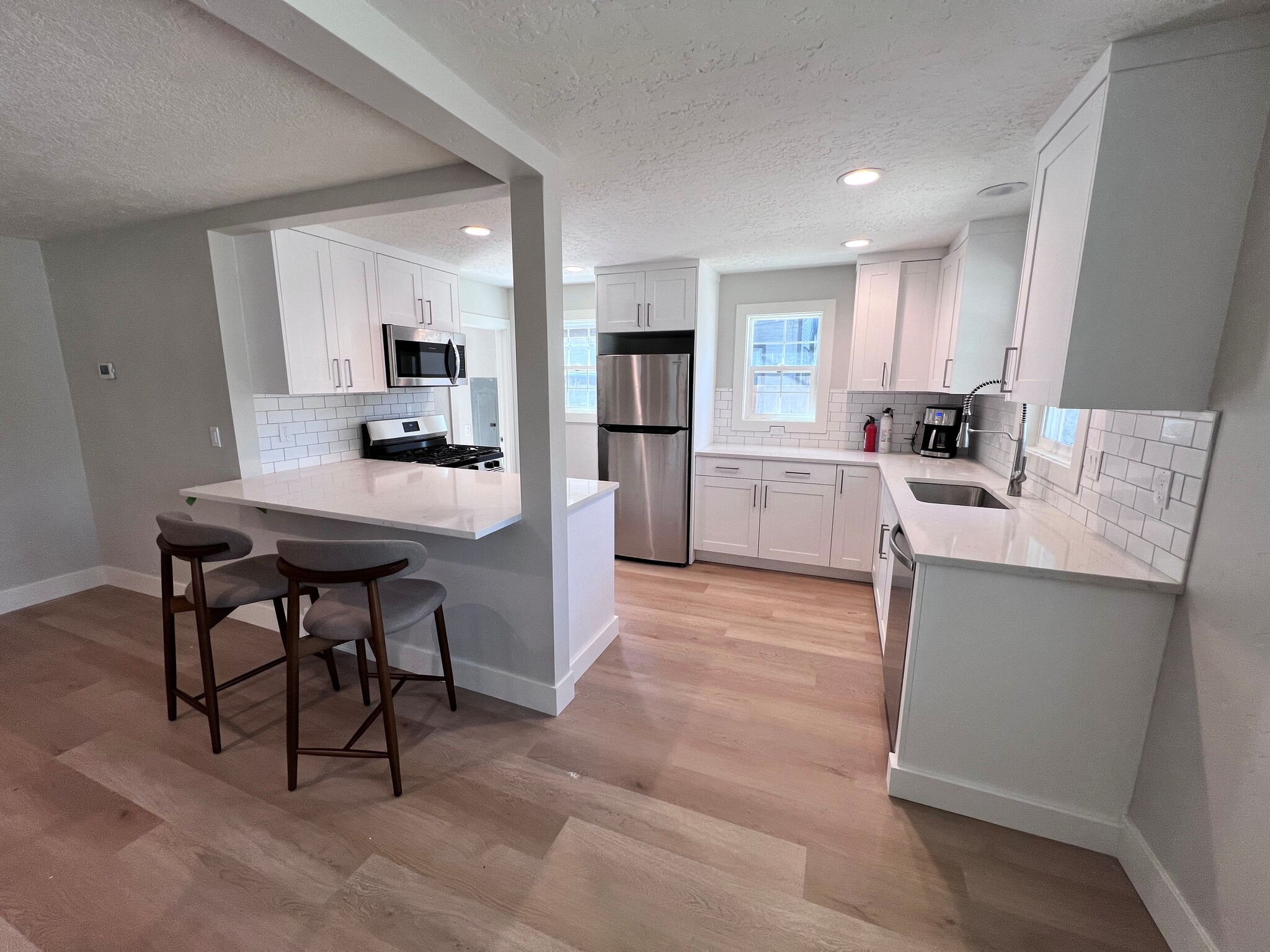 Kitchen - 1713 W Boise Ave