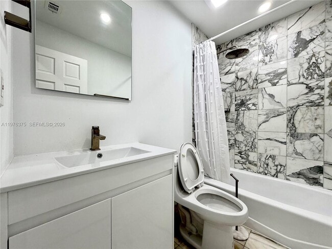 Building Photo - 4934 NW 94th Doral Pl