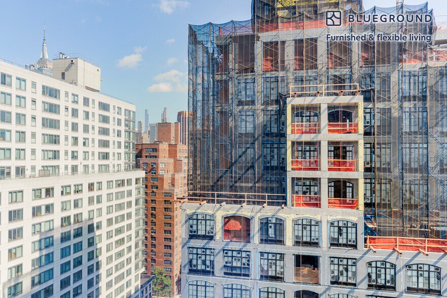 Building Photo - 200 E 23rd St